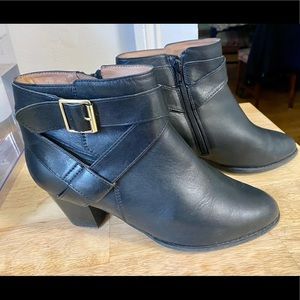 Vionic Trinity Boot, Size 8.5 in Black